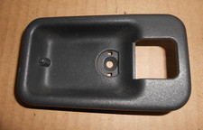 Austin Metro 1980-84  Interior door handle surround YOO3265