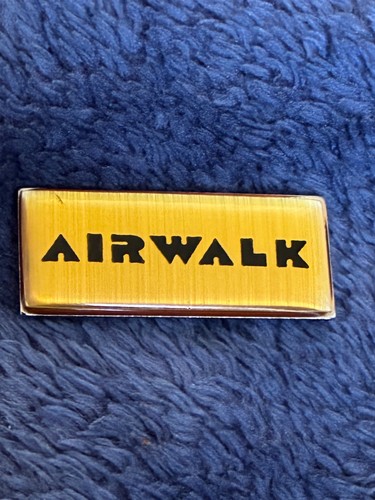 Airwalk pin badge - pin,