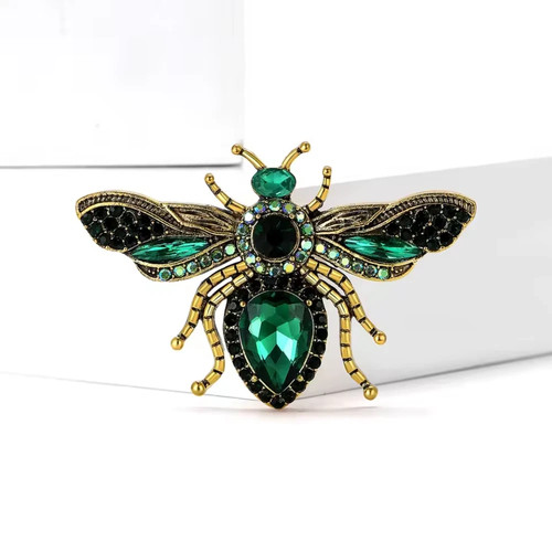 Green crystal bee brooch - green,