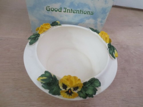 Handcast good intentions - intentions, white