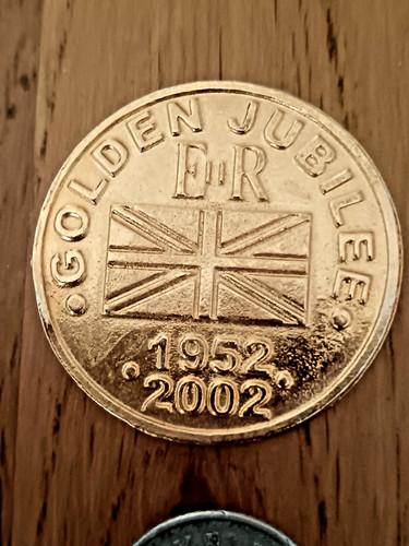 Queen elizabeth golden - queen,