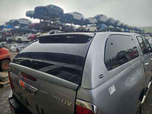 Toyota hilux truckman canopy - toyota,