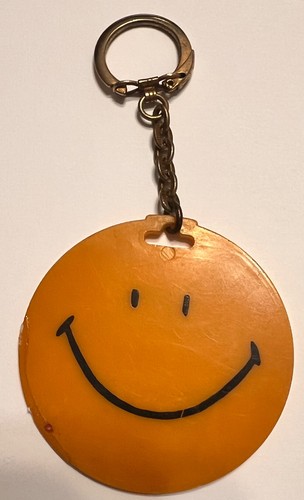 Vtg smiley face keychain - smiley,