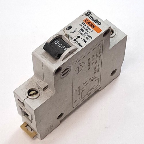 Merlin gerin c45n 21328 - merlin,