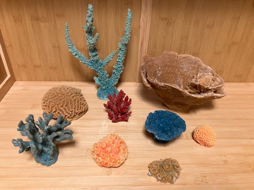 Set artificial corals - of,