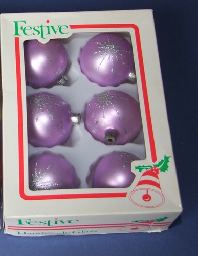 Vintage round decorated - 6,