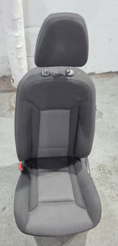 Hyundai i40 2018 diesel 7 - hyundai,