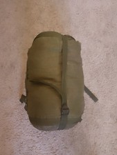 Army Surplus Artic Sleeping Bag with Compression Sack Used Condition (long) 