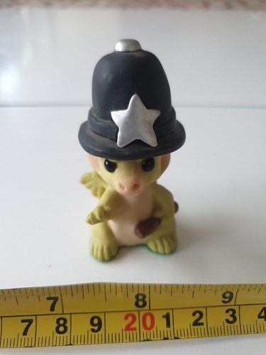 Pocket dragon figurine its - dragon, the