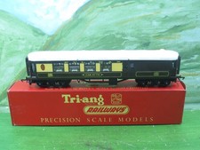 Triang R328 Pullman brake car