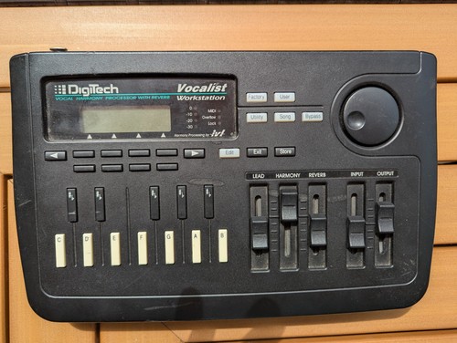 Digitech vocalist workstation - vocalist,