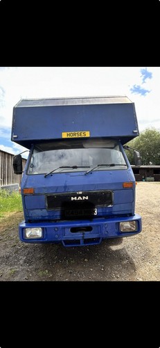 Man horse box truck lorry - man, 7.5t