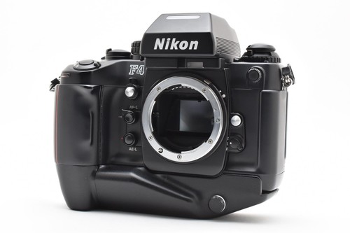 260xxxx near mint nikon - s/n,