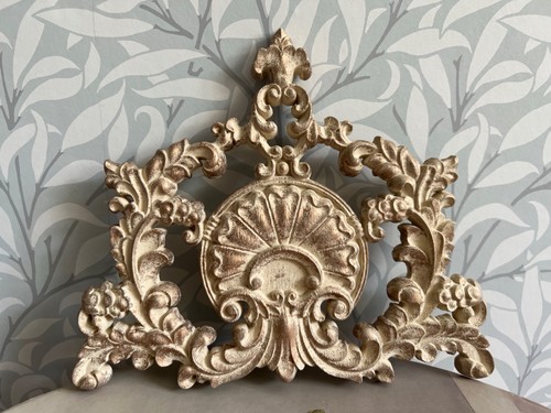 Rococo florentine carved wood - carved,