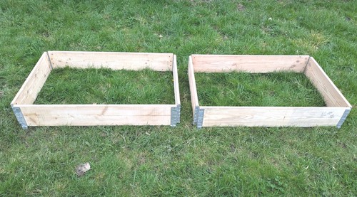 Wooden raised garden - 2,