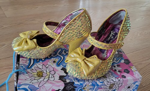 Bnib lovely irregular choice - irregular,