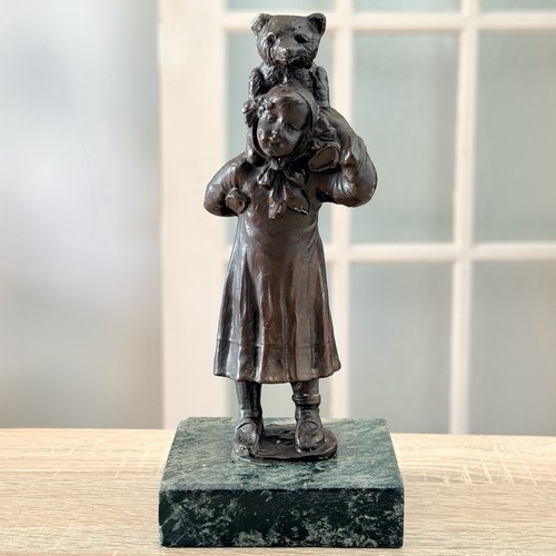 Art deco vintage spelter - deco, on