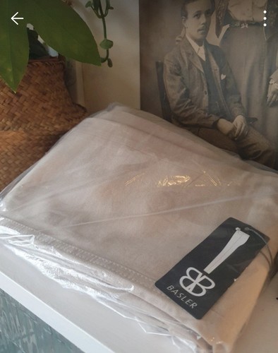 Basler bnwt skinny - basler,