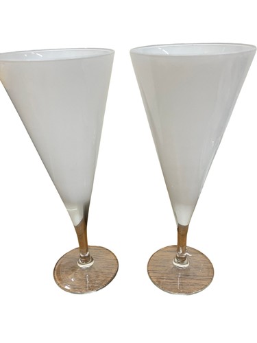 Pair elegant white - of,