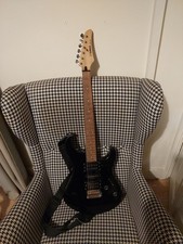 Yamaha ERG121 6-String Electric Guitar Black Gloss. With Belcat Amp