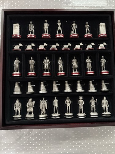 Doctor who chess set - set, by
