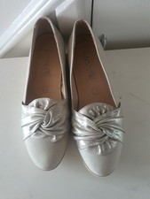 Caprice Size 5.5 (38.5) Beige Leather Flat Shoes