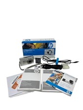 HP Photosmart R742 7.0MP Compact Digital Camera Silver Boxed  2000s Untested