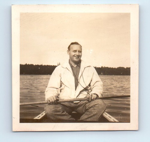 Old vintage photo solo - old,