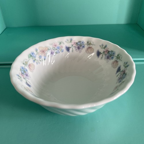 Wedgewood angela fluted - angela, bone