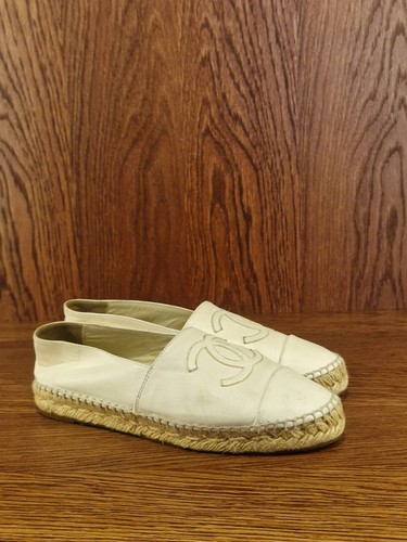 Chanel espadrilles logo - chanel,