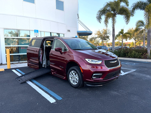 2022 chrysler pacifica touring - 2022,
