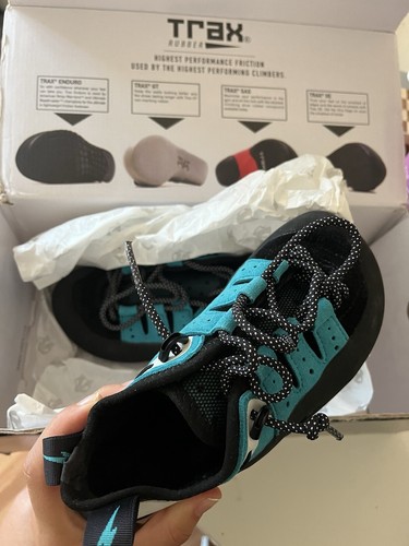 Climbing shoes evolv - climbing,