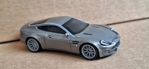 Hot wheels premium - wheels, real