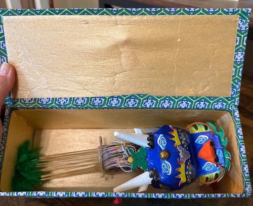 Vintage chinese dragon kite - vintage,