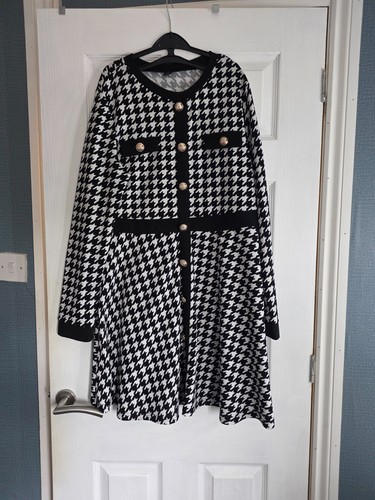 Black and white style - 60's,
