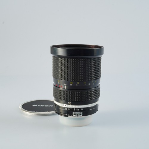 Very good nikon zoom - good, nikkor