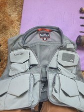Simms Men's Multi-Pocket Fly