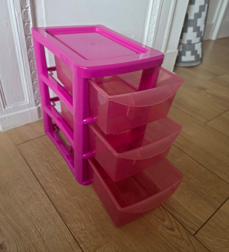 Pink plastic freestanding - pink,