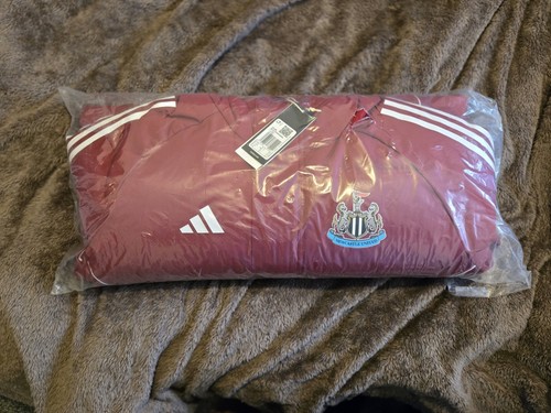 Newcastle united stadparker - newcastle,