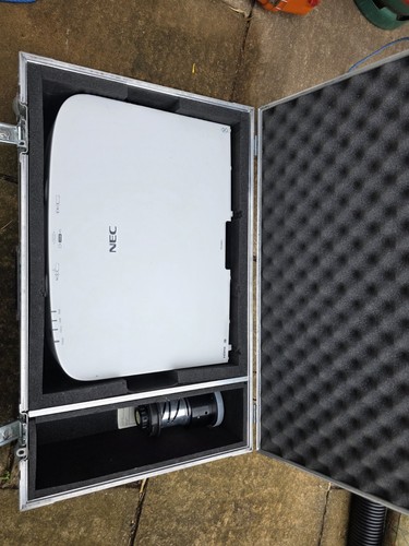 Nec pa550w projector 500 - nec,