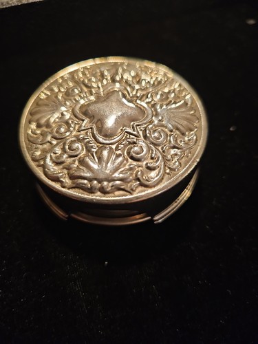 Vintage metal collapsible - metal,