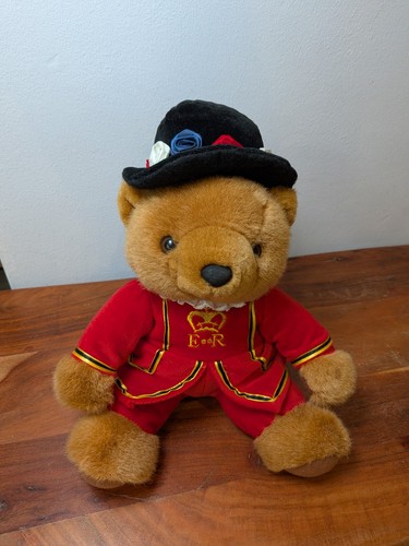 Vintage style royal - style, beefeater