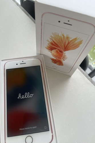 Apple iphone 32gb unlocked - 6s,