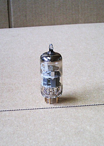 E88cc mullard holland - (=6922),