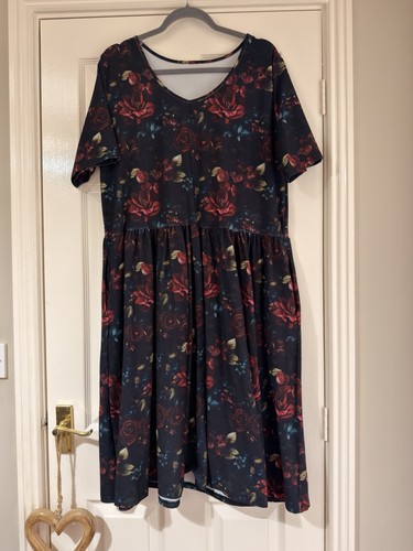 Carolina dress room - carolina,