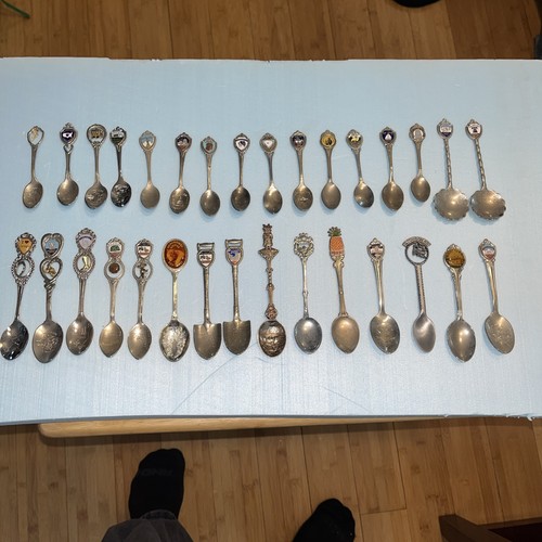 Huge lot vintage souvenir - huge, 31