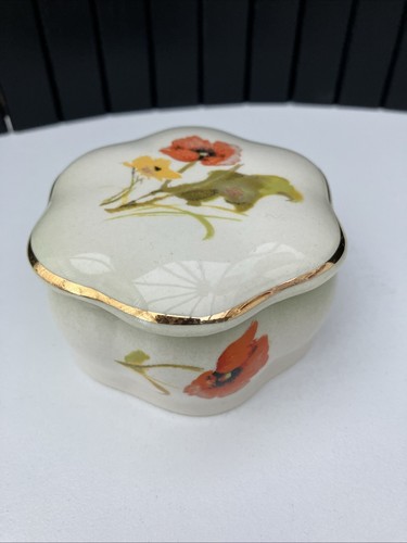 Small vintage palissy royal - small,