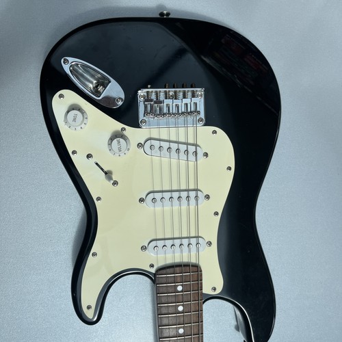 Squire mini strat stratocaster - squire,