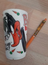 Vintage 80s/90s Looney Tunes Bugs Bunny/Daffy Duck plastic cup & floating pen