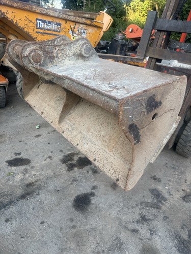 Ton excavator digger - 13,
